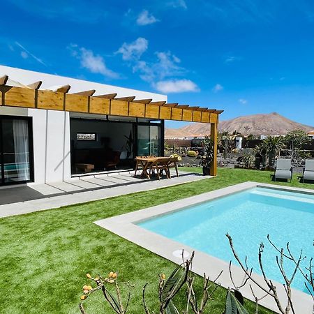 Bungalow + Piscina Independiente La Oliva Eksteriør billede