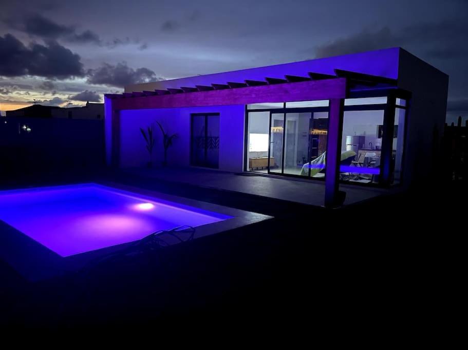 Bungalow + Piscina Independiente La Oliva Eksteriør billede