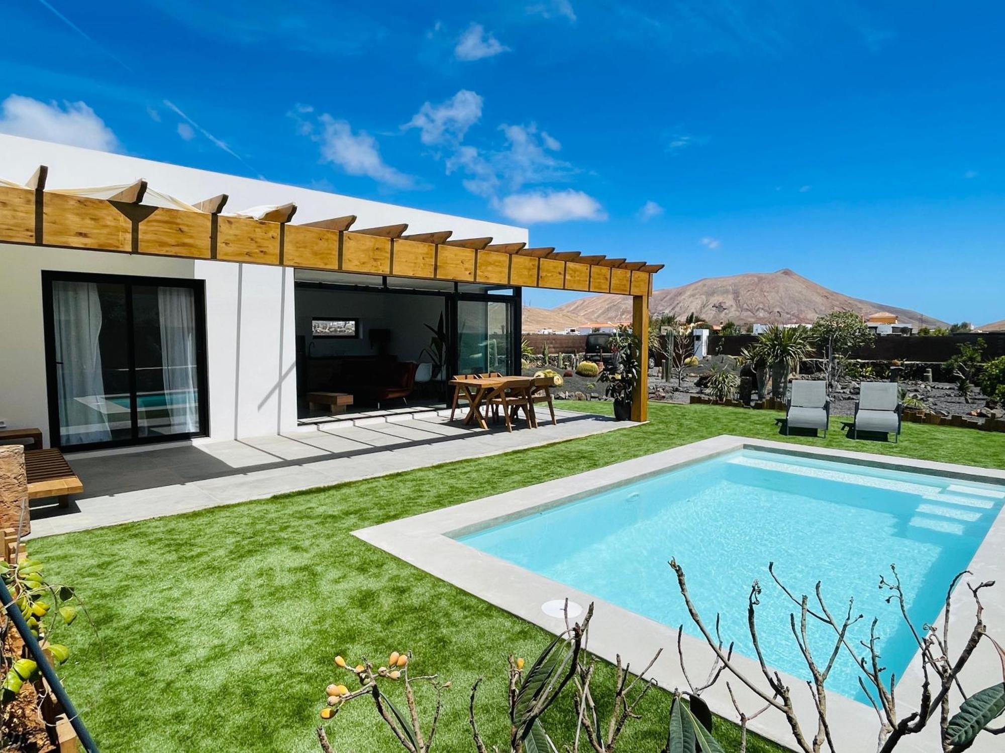Bungalow + Piscina Independiente La Oliva Eksteriør billede