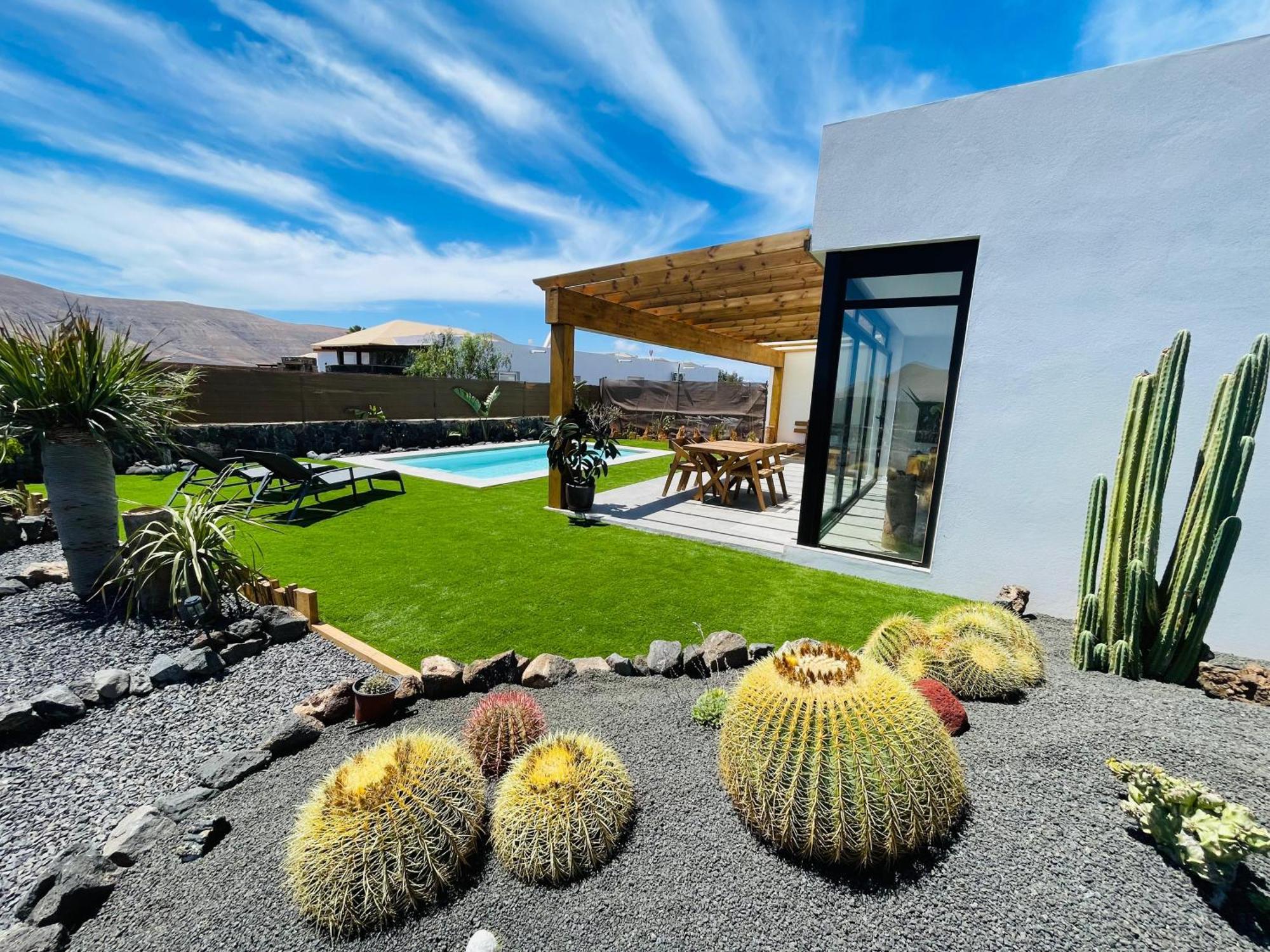Bungalow + Piscina Independiente La Oliva Eksteriør billede