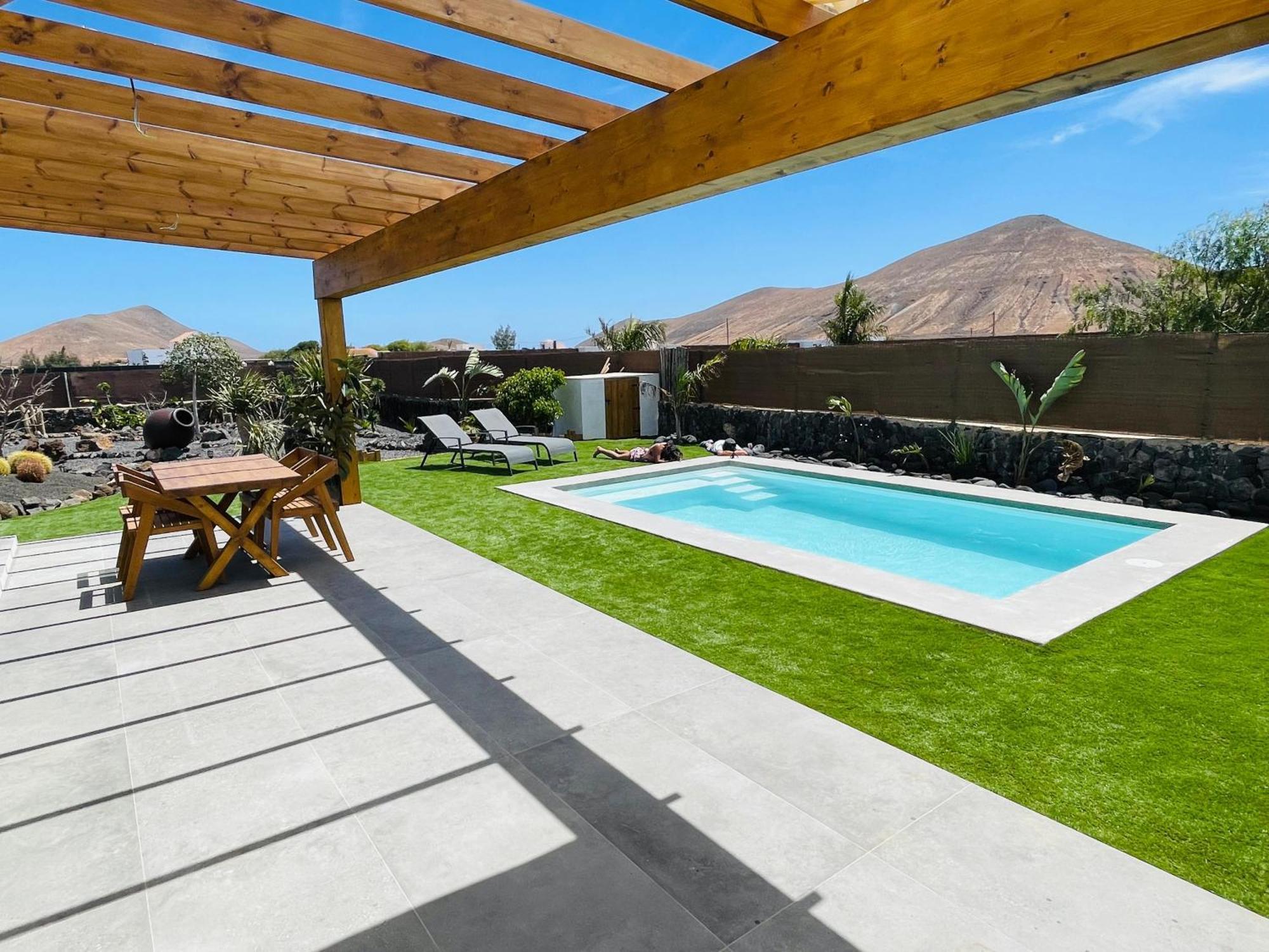Bungalow + Piscina Independiente La Oliva Eksteriør billede