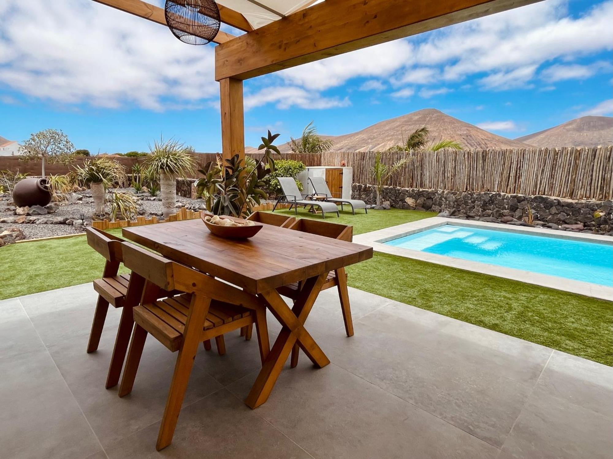 Bungalow + Piscina Independiente La Oliva Eksteriør billede